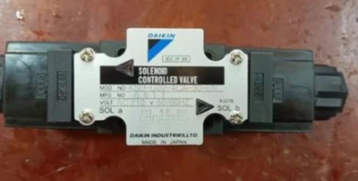 NEW DAIKIN KSO-G02-4CA-30-EN Solenoid Controlled Valve - Image 1 of 4