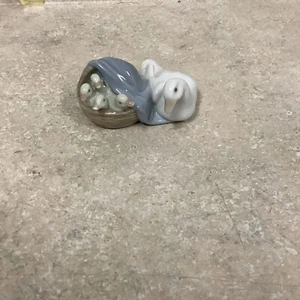 Vintage Lladro "Mutter Ente und Entenküken im Korb" #4895 Figur gemarkt - Bild 1 von 5