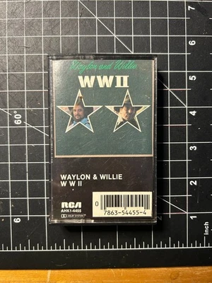 Waylon and Willie WWII Cassette Tape Foto 1 de 3