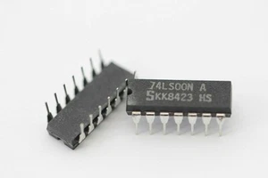 74LS00N SIGNICS INTEGRATED CIRCUIT NOS( New Old Stock ) 1PC. C51U587F070114 - Picture 1 of 1