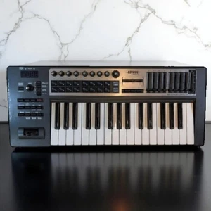 Roland EDIROL PCR-300 MIDI KEYBOARD CONTROLLER Synthesizer Shipped from Japan - Picture 1 of 2