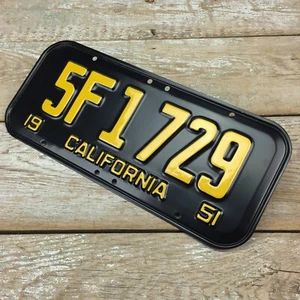 RESTAURIERTES Oldtimer 1951 California Nummernschild, schwarz gelb - #5F1729 - Bild 1 von 11