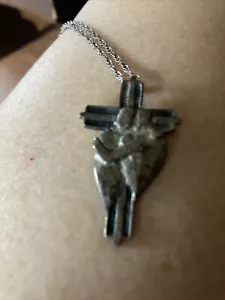 Vintage Sterlingsilber Anhänger Kreuz Paar Umarmung - Bild 1 von 4