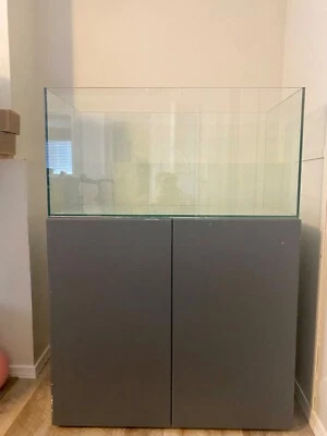 ADA Aquarium CUBE GARDEN 90P (48 GALLON) RIMLESSAQUARIUM 90 X 45 X 45 CM (36)  - Image 1 of 4