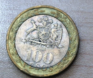 2008 Chile 100 Pesos Bimetallic - Picture 1 of 2