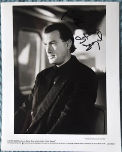 Foto firmada a mano de Steven Seagal "Under Siege 2" 8"X10" - Imagen 1 de 4