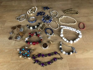 Job Lot Vintage & Modern Costume Jewellery #9 Ring, Brooch & Many Beads Bracelet - Picture 1 of 13