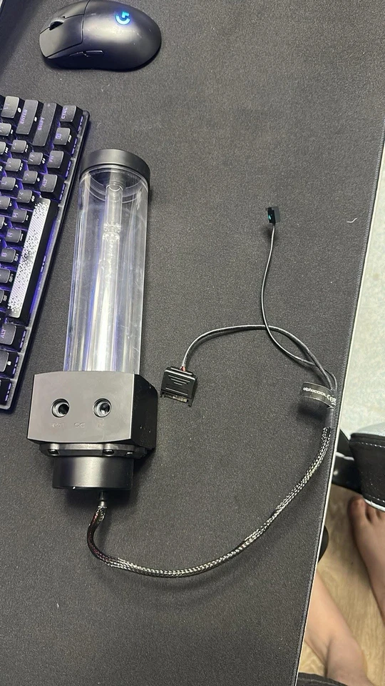 Alphacool VPP Apex Pump /w Reservoir - Image 1 of 4