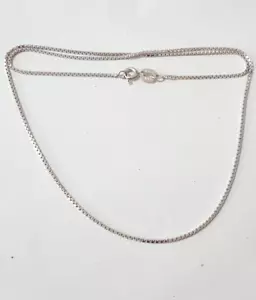 Gorgeous Hallmarked Box Chain Necklace 46CM Long 925 Solid Silver 3.0 g #20812 - Picture 1 of 22