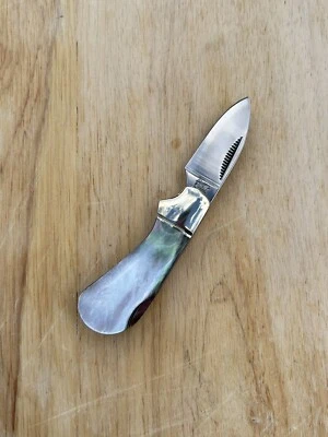 Queen City QC010 Cub Stainless Blade Black Pearl Handle Lockback Knife - Image 1 of 2