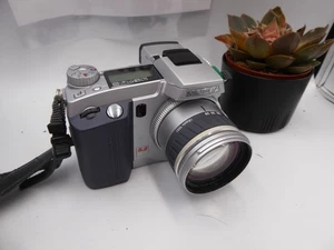 FULLY TESTED  Working Minolta Dimage 7 5.2MP Digital Camera - Picture 1 of 7