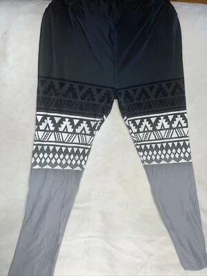 Lularoe TC2 Tall Curvy Leggings Black White Gray Ombre Aztec Tribal 18-22 New 🦄 - Image 1 of 4
