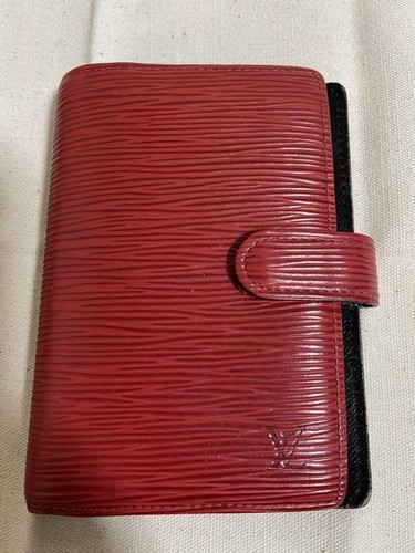 LOUIS VUITTON（LV） Louis Vuitton LV Epi cover notebook 18