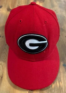 UGA - GEORGIA - BULLDOGS - EMBROIDERED - EMBOSSED - SIZE 7 - "G" - CAP/HAT - Picture 1 of 5