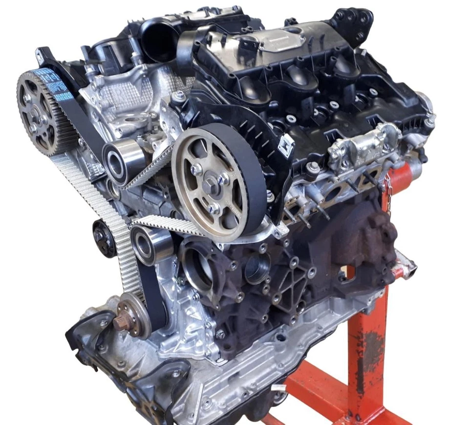 Range Rover Sport L494 306DT Engine Repair Repair + Installation - Image 1 of 4