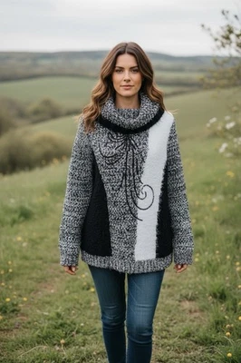 Suéter Monroe & Main Para Mujer Negro Blanco Capucha Difusa Cuello Talla Mediana Nuevo con Etiquetas Foto 1 de 4