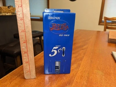 Máquina expendedora Pepsi vintage MARX años 50 banco de juguetes cola bonito, azul rojo y blanco Foto 1 de 4