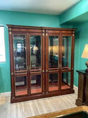 Vitrina doble neoclásica rusa vintage John Widdicomb Foto 1 de 4