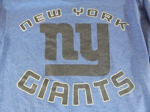 New York Giants Size Medium Blue Long Sleeve T-Shit NFL Team Apparel - Picture 1 of 5
