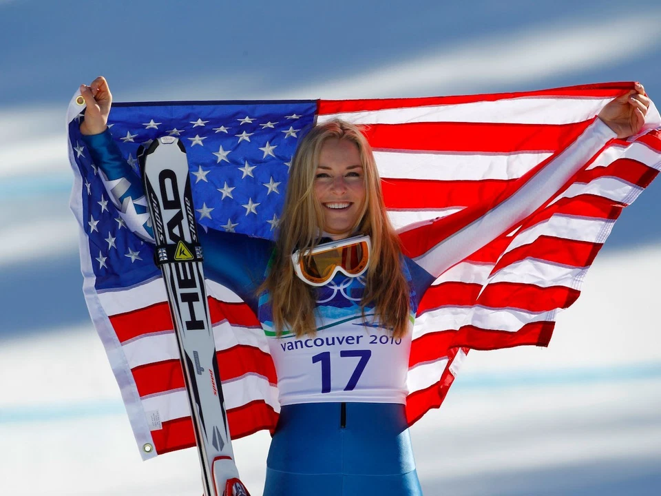  OLYMPIC SUPERSTAR LINDSEY VONN WINS BRONZE METAL  8X10 PHOTO W/ BORDERS  - Image 1 of 1