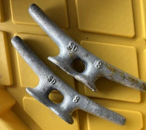 Two 8” New inch Cast Iron Boat Dock Cleat - Imagen 1 de 1