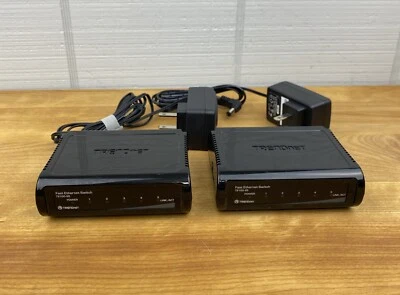 2 TRENDnet 5-Port Unmanaged 10/100 Mbps GREENnet Ethernet Desktop TE100-S5/AS - Image 1 of 4
