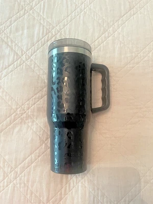 Vaso YUKON OUTFITTERS Fit Forty 40oz UV Negro Leopardo Buc-ees Foto 1 de 4