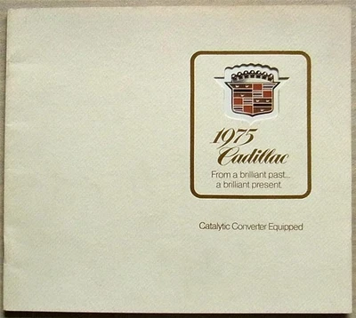 Folleto de venta de autos Cadillac Fleetwood De Ville CALAIS Canadá para 1975 Foto 1 de 4