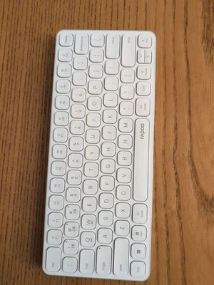 Rapoo 9010M White Wireless Bluetooth Portable Multi Mode Keyboard And Mouse - Image 1 of 4