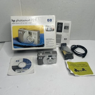 HP PhotoSmart 735 Compact Digital Camera With Original Box & Dock Tested Working - Image 1 of 4