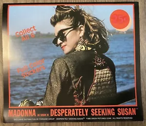 MADONNA IN CERCA DI SUSAN 1984 PASSINE RARO ADESIVO COLLEZIONE 8X10 HEADER CARD - Foto 1 di 1