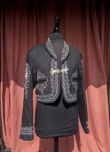 Vintage Cropped Black Mariachi Embroidered Jacket | Size 8–10 (S/M) | Mexican - Picture 1 of 9