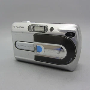 Fujifilm Digital Camera FinePix A330 3.2MP Silver Tested - Picture 1 of 7