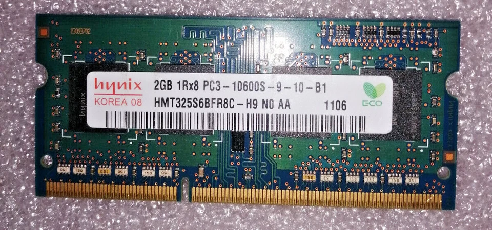 MEMORIA RAM 2GB DDR3 PC3-10600S Hynix HMT325S6BFR8C-H9 1333 MHz Notebook - Immagine 1 di 1