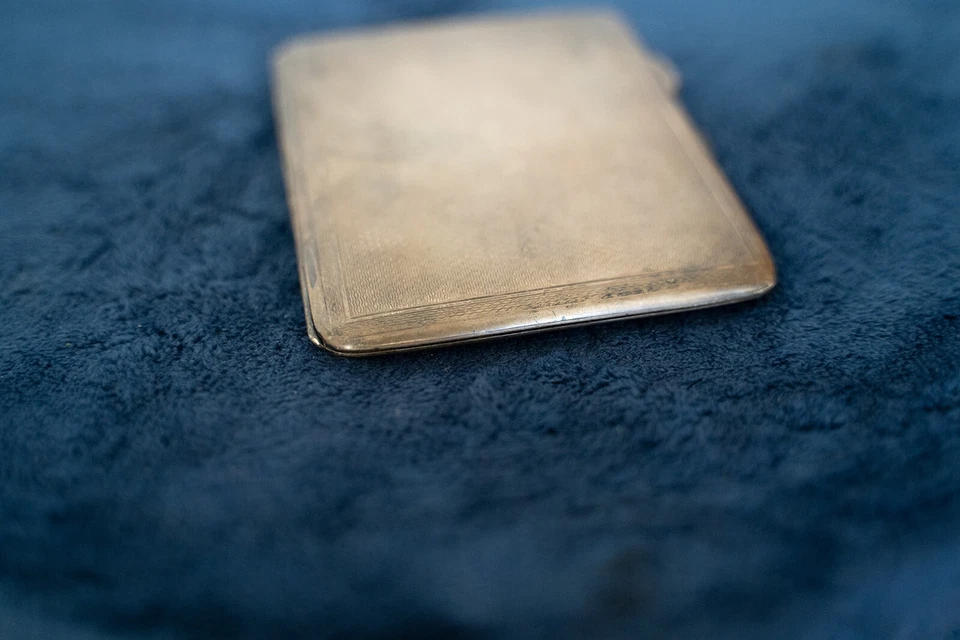 Estuche de cigarrillos de plata esterlina Birmingham 1912 Anchor Lion M M & C Co antiguo Foto 1 de 4