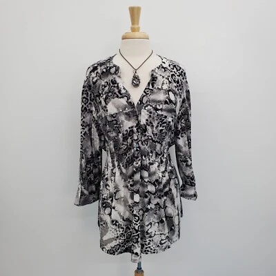 Blusa top pintuck de piel de serpiente para mujer talla grande 3X negra blanca manga larga cuello en V Foto 1 de 4