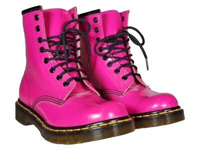 Botas con cordones Dr. Martens Thrift rosa charol 1460W para mujer EE. UU. 6 nuevas Foto 1 de 4