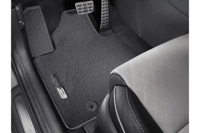 Juego de alfombrillas negras de terciopelo genuino KIA Sportage GT Line F1143ADE60GL Foto 1 de 4