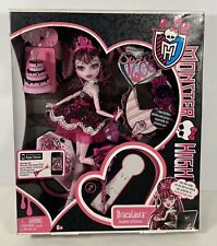 2011 Mattel Monster High Draculaura Sweet 1600 Daughter of Dracula DAMAGED BOX