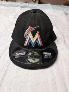 Miami Marlins MLB New Era 59Fifty Authentic On-Field Fitted Hat Size 7 3/8 Black - Picture 1 of 4