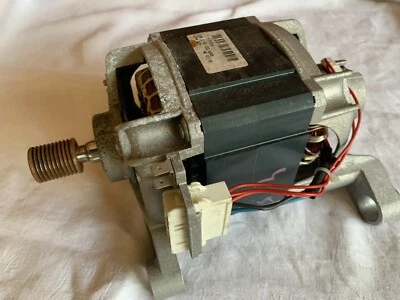 Hotpoint/Whirlpool/Indesit Ultima WMUD963 belt drive motor 220-240v used/Mint - Image 1 of 4