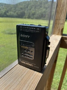 Sony WM-FX33 Mega Bass Walkman Radio Cassette Tape Player FM AM Portable - Bild 1 von 7