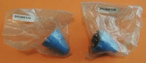 John Deere Fan Shot Spray Pattern Blue 1" Thread Hose Nozzle DN100FS30 2 each - Picture 1 of 2