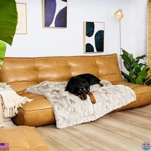 Manta impermeable Furhaven para perros y gatos, felpa suave, 50"x60", gris - Imagen 1 de 7