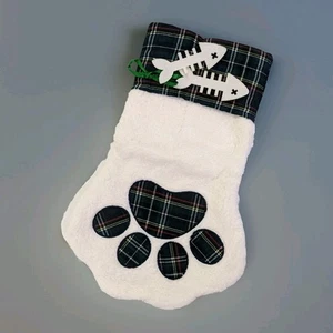 Cat Paw Green Plaid Tartan Embroidered 17" Christmas Stocking Fish Accent New - Picture 1 of 6