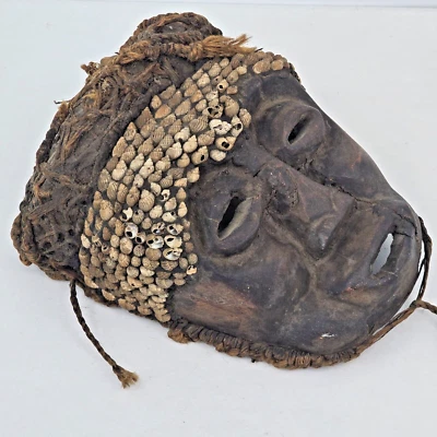 Hand-Carved Zairian Tribal Mask 1987 Gisenyi Cowrie Shells 12x9.5x6 - Image 1 of 4