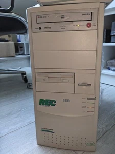 Socket 7 AT Tower PC with Windows 95 / Intel Pentium 100Mhz / Tseng Lab ET4000 - Afbeelding 1 van 12