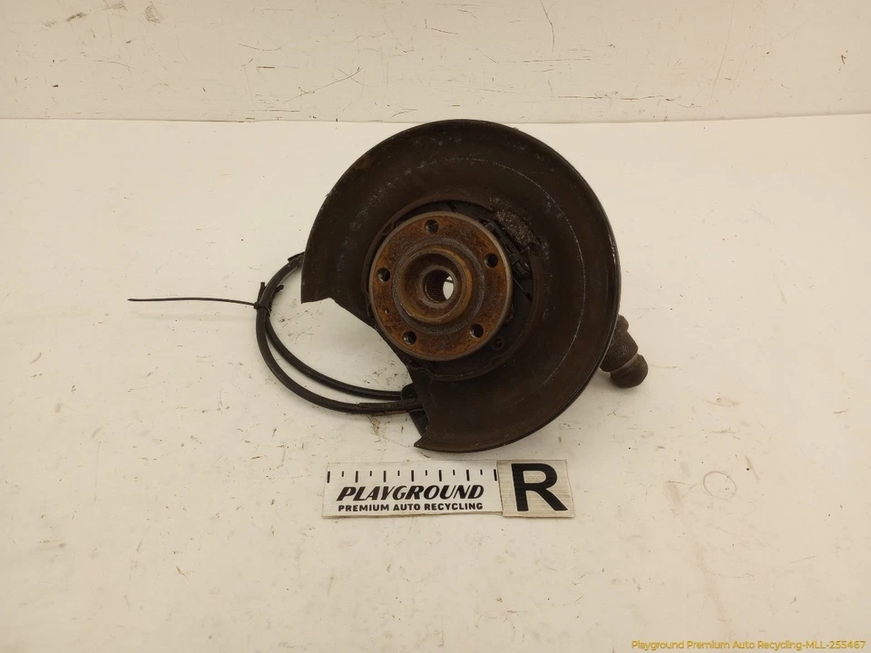 Cubo de junta do eixo traseiro direito do passageiro Volvo XC70 V70 compatível com 2001-2007 01 02 03 - Imagem 1 de 4