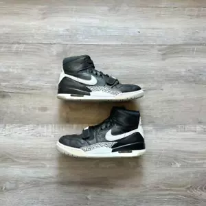 NIKE • JORDAN Legacy 312 "2018 Black White" (10.5M) - Picture 1 of 14