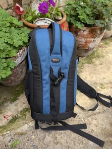 Lowepro Flipside 200 Camera Backpack - Arctic Blue - Picture 1 of 7